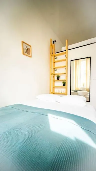 Stylish Apartment In Warszawa Polen