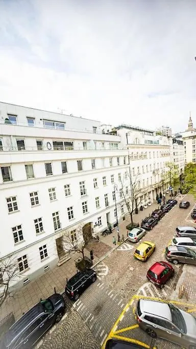 Stylish Apartment In Warszawa Polen