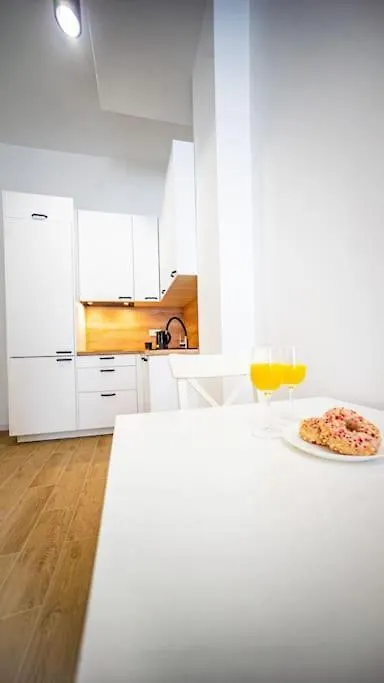 Stylish Apartment In Warszawa
