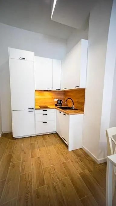 Stylish Apartment In Warszawa