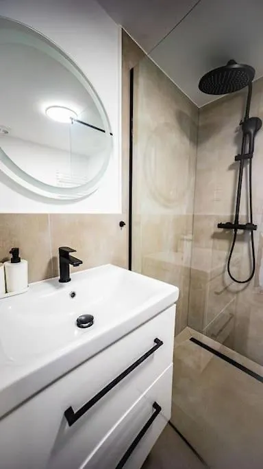 Stylish Apartment In Warszawa 0*,