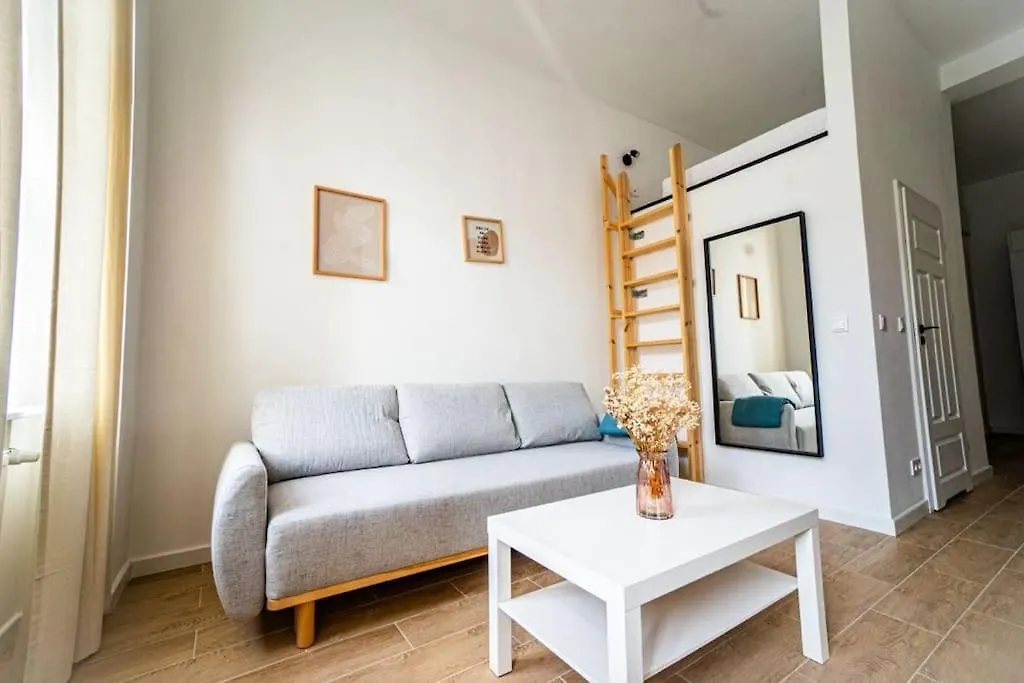 Stylish Apartment In Warszawa Polen