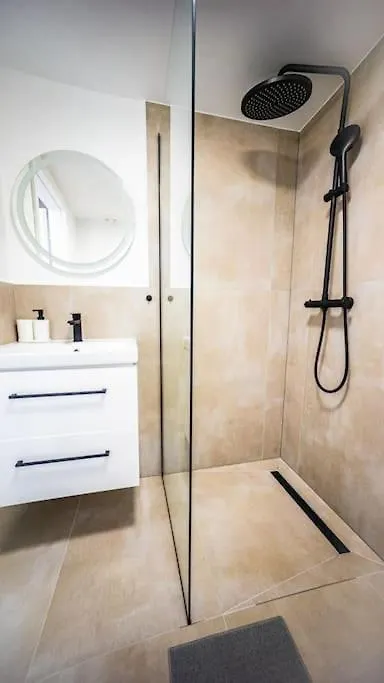 Stylish Apartment In ורשה