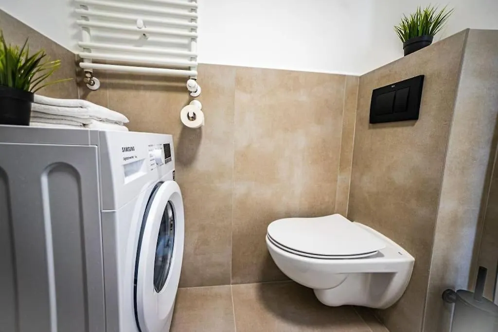 Stylish Apartment In ורשה
